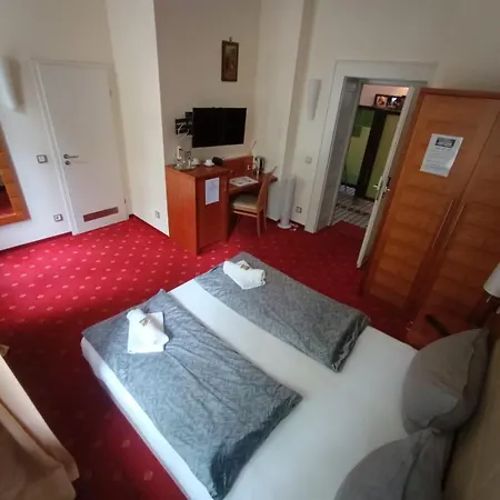Die Villa Hotel *
